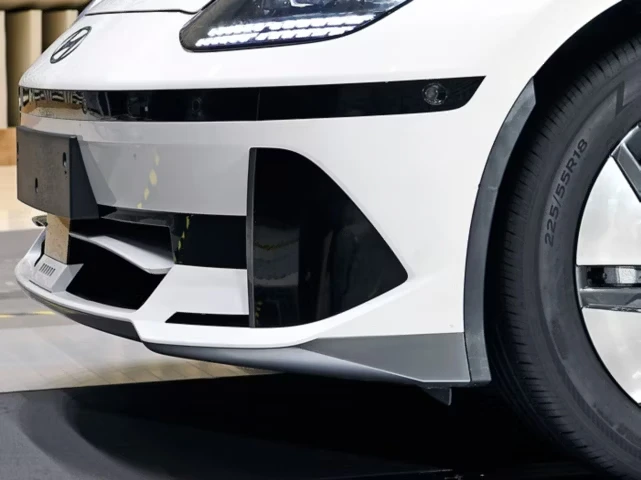 Hyundai IONIQ 6 Active Air Flap Open 4X3