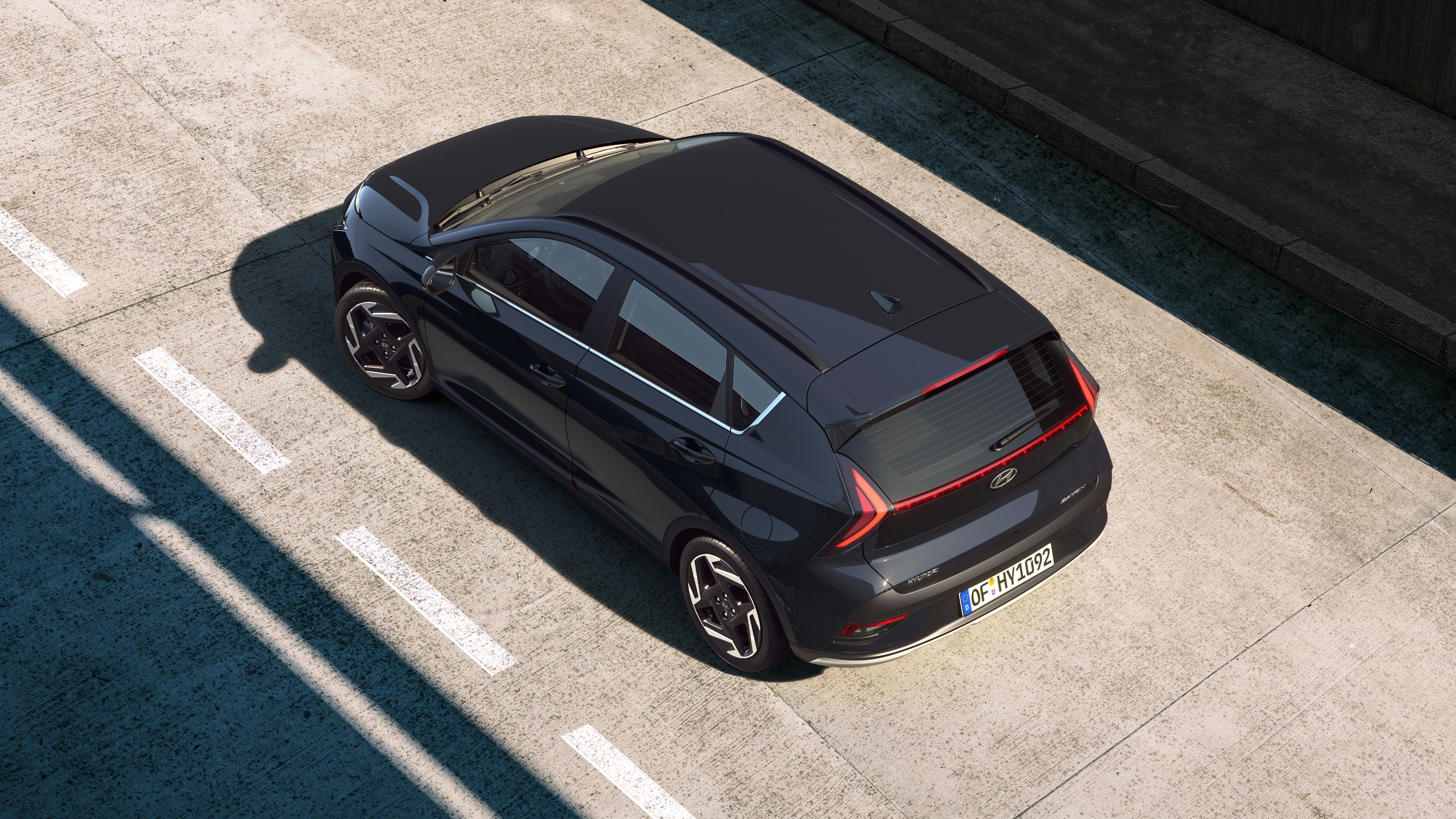 HME BC3 CUV Eviz EXT X5B Phantomblackpearl 52910Q0430 SHOT C006